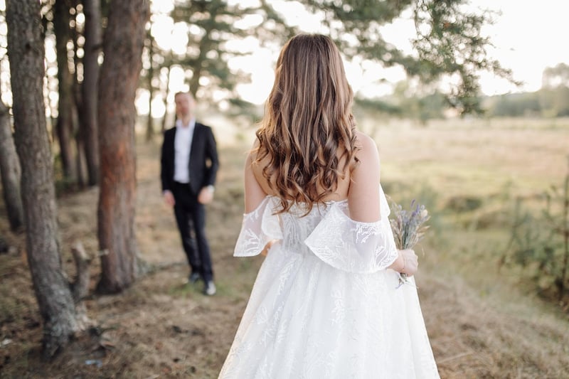 Flowing Silhouette Wedding Dress